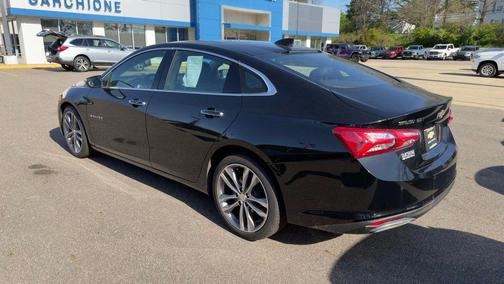Mosaic Black Metallic 2022 Chevrolet Malibu FWD Premier