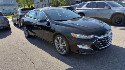 Mosaic Black Metallic 2022 Chevrolet Malibu FWD Premier