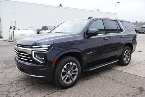 Dark Ash Metallic 2025 Chevrolet Tahoe LT
