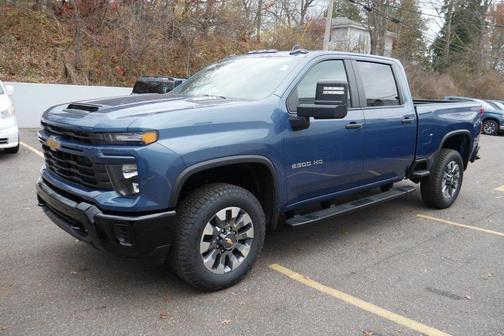 2026 Chevrolet Silverado 2500 Custom
