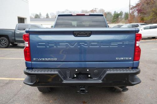 2026 Chevrolet Silverado 2500 Custom