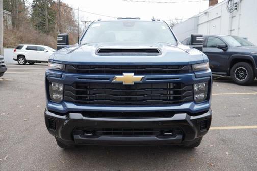 2026 Chevrolet Silverado 2500 Custom