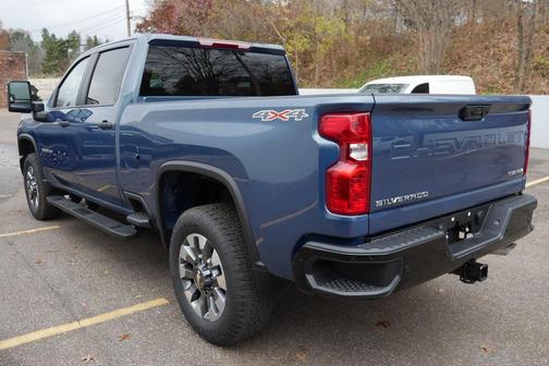 2026 Chevrolet Silverado 2500 Custom