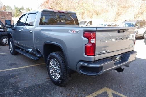 2024 Chevrolet Silverado 3500 High Country