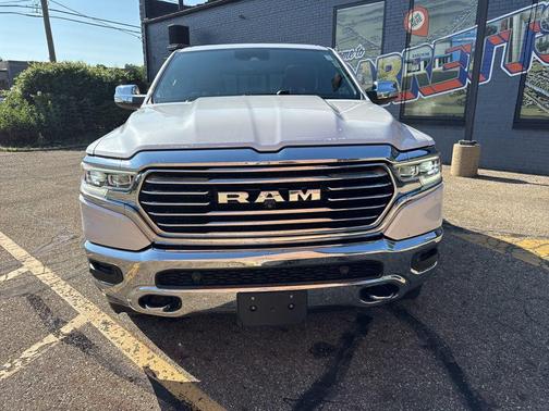 Ivory White Tri-Coat Pearlcoat 2020 RAM 1500 Longhorn
