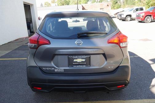 2018 Nissan Kicks SV
