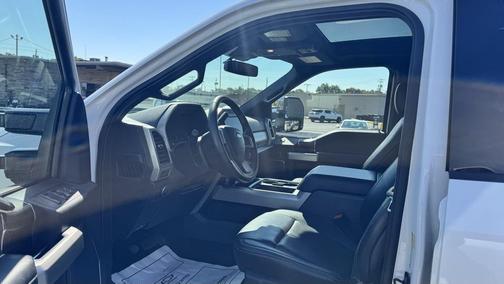 2022 Ford F-350 Lariat