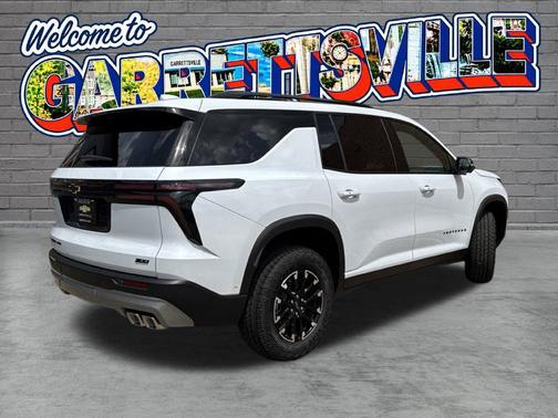 Polar White Tricoat 2026 Chevrolet Traverse AWD Z71