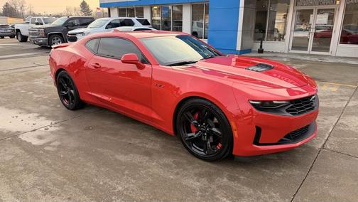 2021 Chevrolet Camaro RWD Coupe LT1