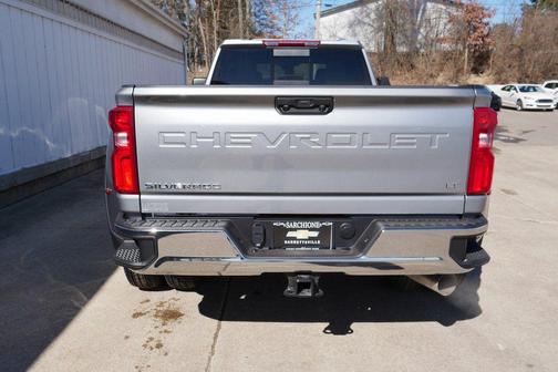 Sterling Gray Metallic 2026 Chevrolet Silverado 3500 LT