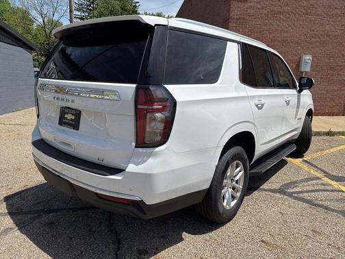 Summit White 2021 Chevrolet Tahoe LT