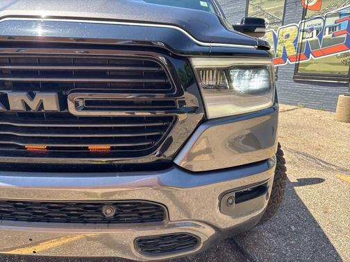 Granite Crystal Metallic Clearcoat 2021 RAM 1500 Big Horn/Lone Star