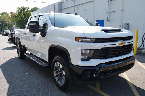 2025 Chevrolet Silverado 2500 Custom