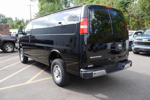 2025 Chevrolet Express 2500 RWD 2500 Regular Wheelbase WT