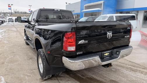 2018 RAM 3500 Big Horn Crew Cab 4x4 8' Box