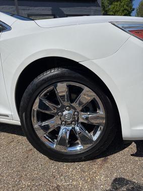 Summit White 2011 Buick LaCrosse CXL