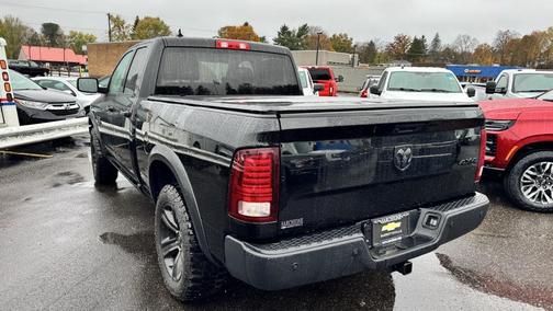 2022 RAM 1500 Classic Warlock Quad Cab 4x4 6'4' Box