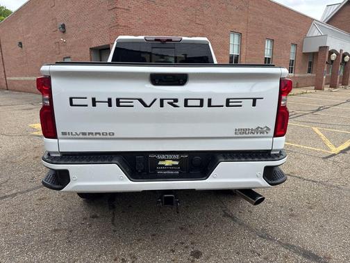 Summit White 2023 Chevrolet Silverado 2500 High Country