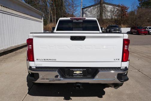 Summit White 2026 Chevrolet Silverado 3500 LTZ