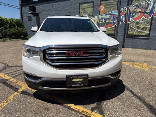 Summit White 2018 GMC Acadia SLT-1