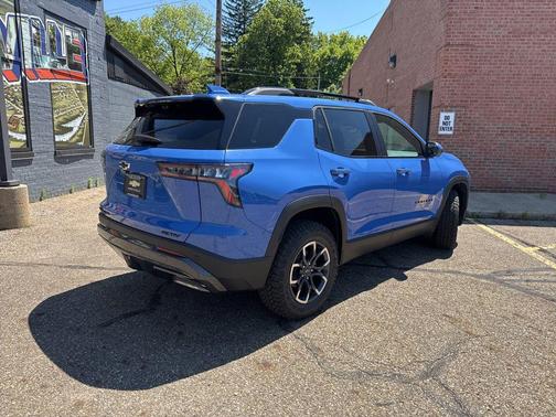 Reef Blue Metallic 2026 Chevrolet Equinox AWD ACTIV