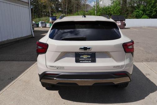 White Sands 2026 Chevrolet Trax FWD ACTIV