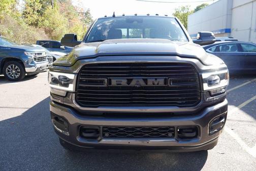 2022 RAM 3500 Laramie Crew Cab 4x4 6'4' Box