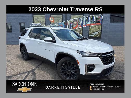 Summit White 2023 Chevrolet Traverse RS