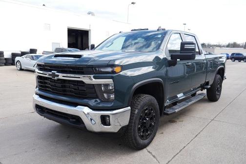 Cypress Gray 2026 Chevrolet Silverado 3500 LT
