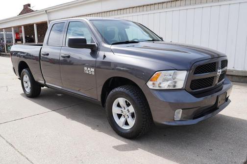 Granite Crystal Metallic Clearcoat 2018 RAM 1500 Express