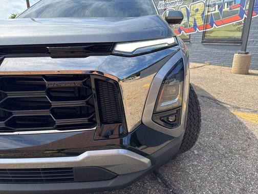 Sterling Gray Metallic 2025 Chevrolet Equinox AWD ACTIV