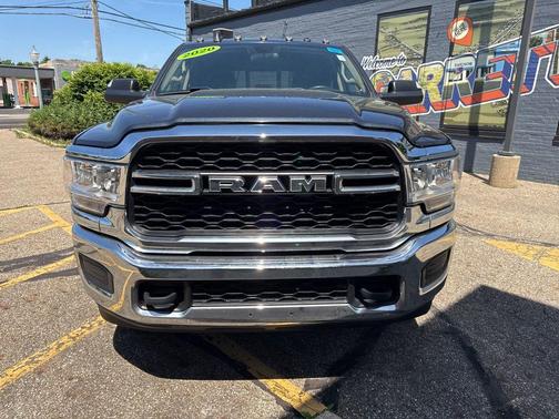 Maximum Steel Metallic Clearcoat 2020 RAM 3500 Tradesman Crew Cab 4x4 8' Box