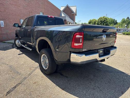 Maximum Steel Metallic Clearcoat 2020 RAM 3500 Tradesman Crew Cab 4x4 8' Box