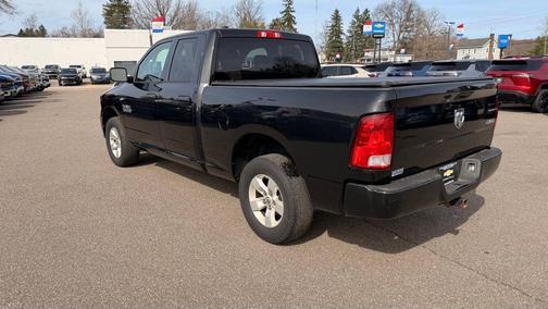 Brilliant Black Crystal Pearlcoat 2017 RAM 1500 Express