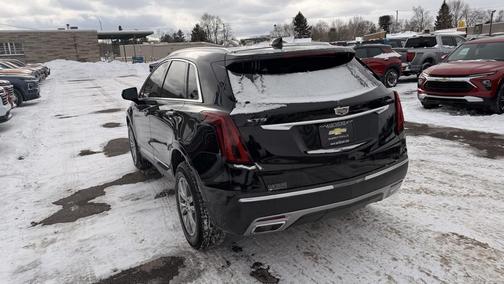 2022 Cadillac XT5 Premium Luxury