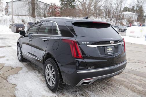 2022 Cadillac XT5 Premium Luxury