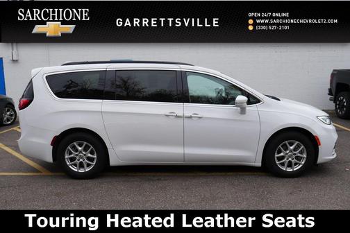 2022 Chrysler Pacifica Touring L