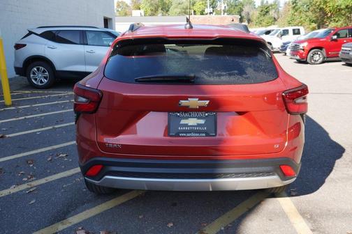 2024 Chevrolet Trax LT