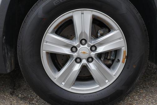 Summit White 2019 Chevrolet Trax LT
