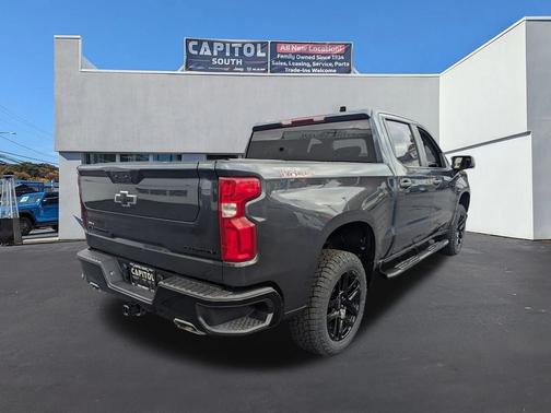 2022 Chevrolet Silverado 1500 Custom Trail Boss