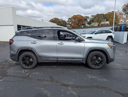 2023 GMC Terrain AWD AT4