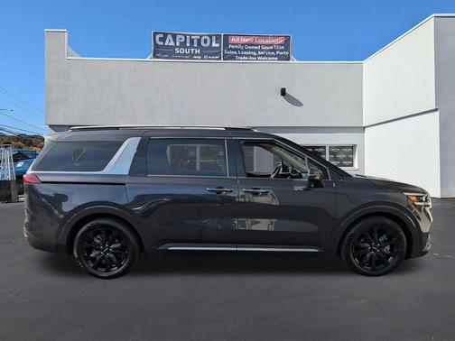 2024 Kia Carnival SX