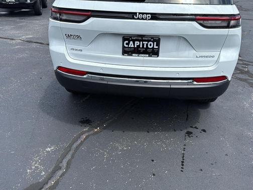 2025 Jeep Grand Cherokee Laredo