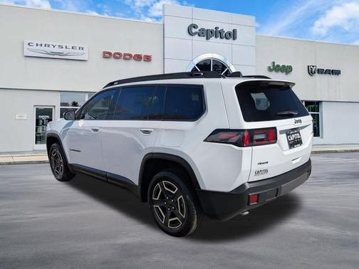 Bright White Clearcoat 2026 Jeep Cherokee Laredo 4x4