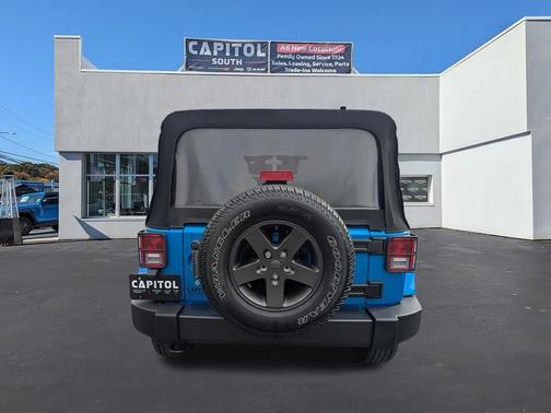 2016 Jeep Wrangler Unlimited Sport