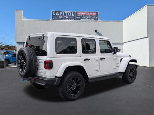 Bright White Clearcoat 2024 Jeep Wrangler 4xe Sahara