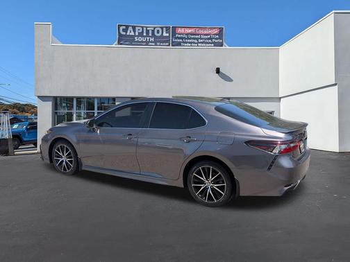 Predawn Gray Mica 2021 Toyota Camry SE