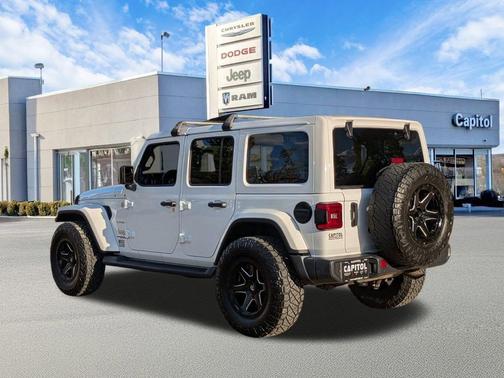 2021 Jeep Wrangler Unlimited Sahara