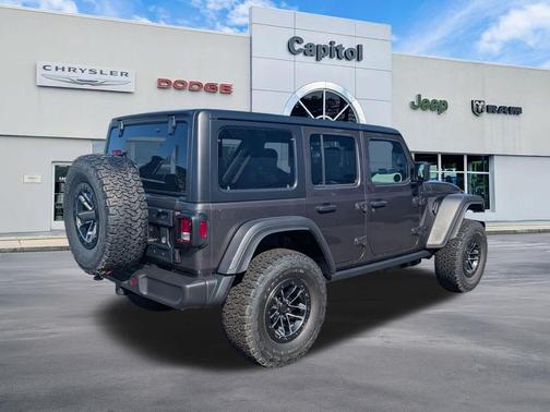 Granite Crystal Metallic Clearcoat 2026 Jeep Wrangler Willys