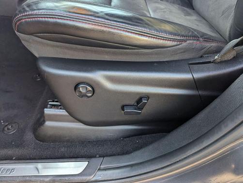 2020 Jeep Grand Cherokee Trailhawk